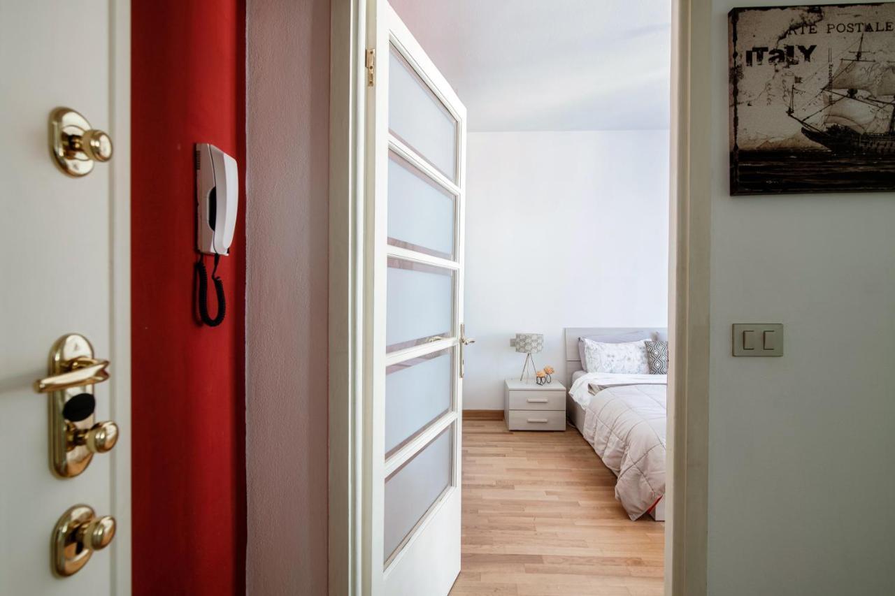 Anna'S Home Super Cozy Flat, With A/C, High Speed Wifi, Near The Lake And Public Transport Côme Esterno foto