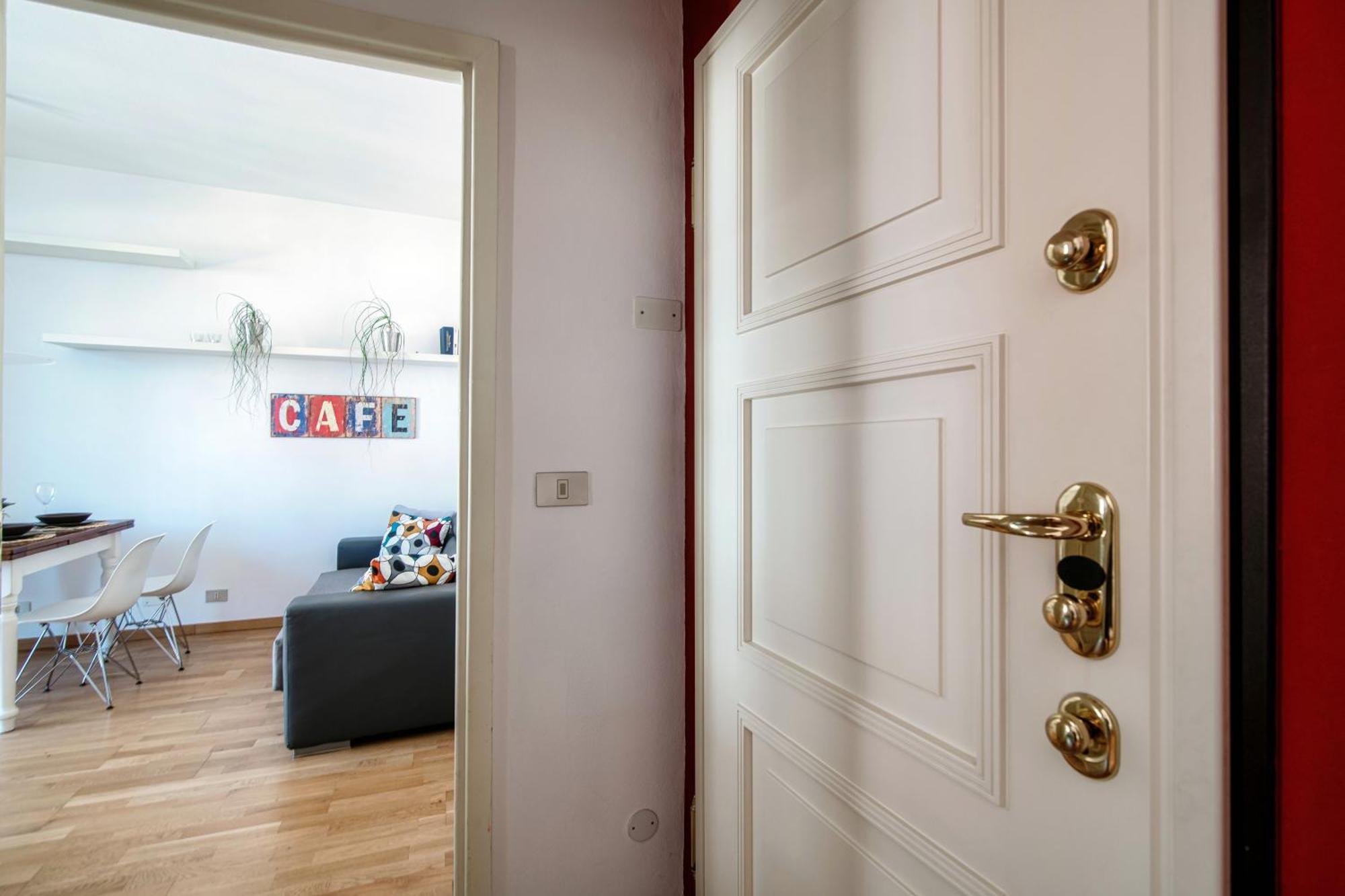 Anna'S Home Super Cozy Flat, With A/C, High Speed Wifi, Near The Lake And Public Transport Côme Esterno foto